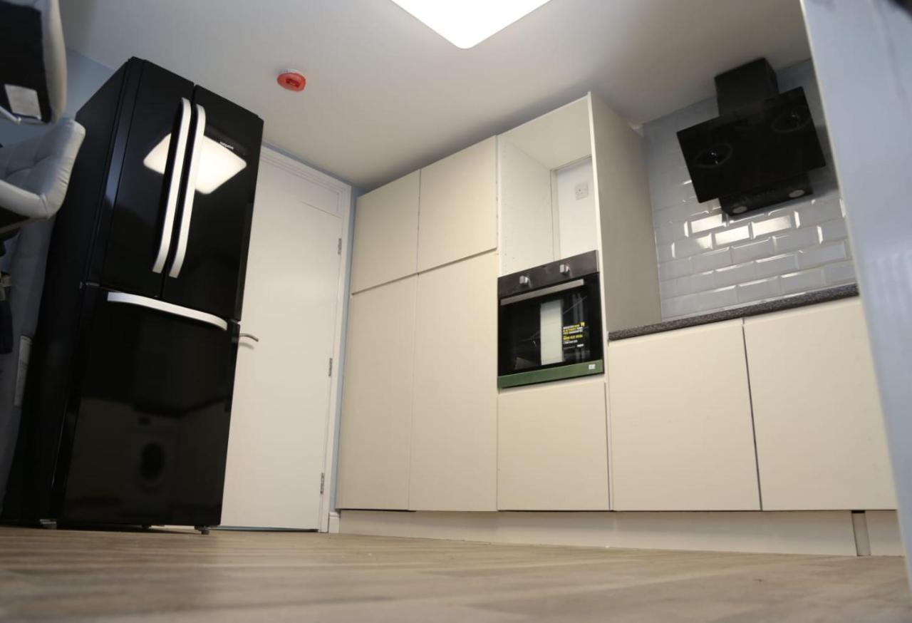 A A Guest Rooms Woolwich Londra Dış mekan fotoğraf