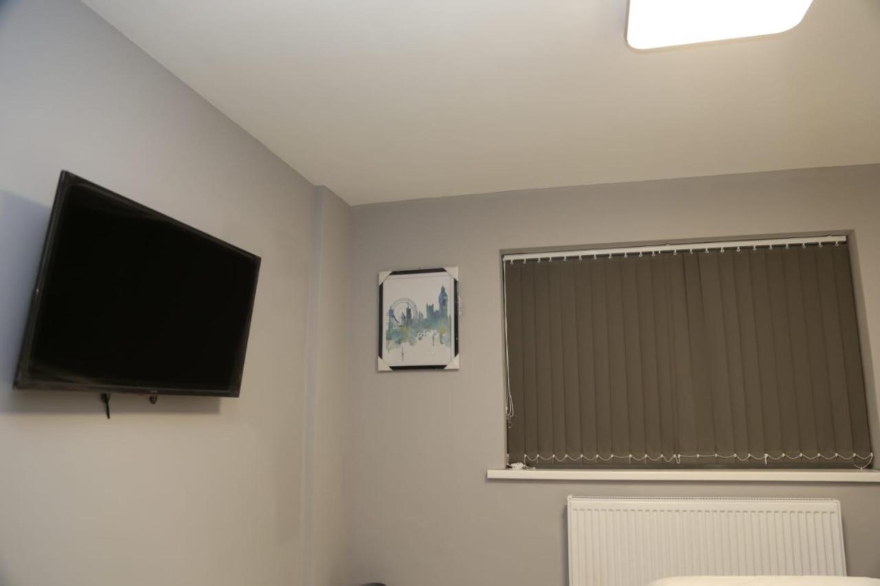 A A Guest Rooms Woolwich Londra Dış mekan fotoğraf