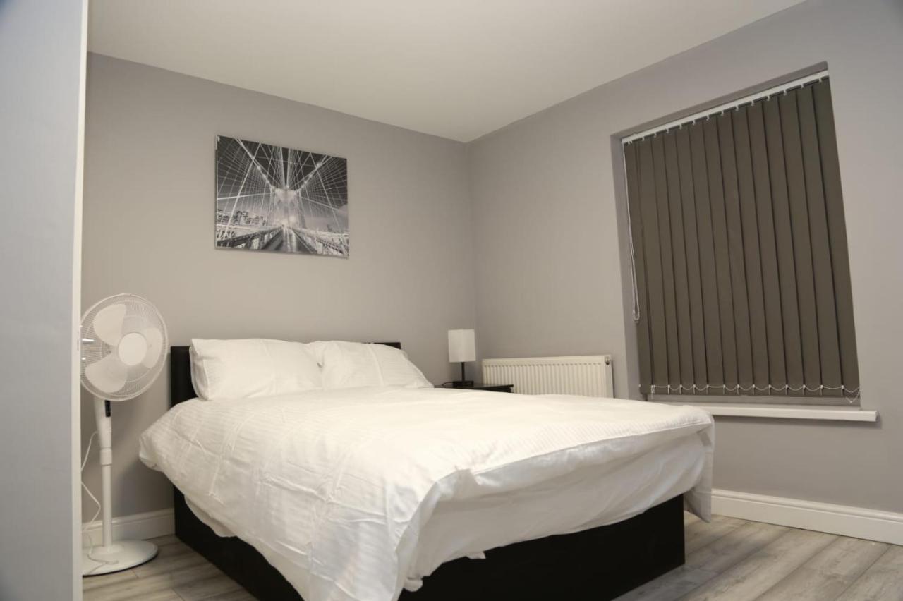 A A Guest Rooms Woolwich Londra Dış mekan fotoğraf